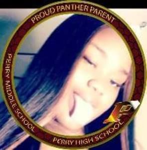 Meet your Posher, Valeria